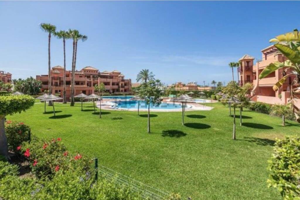 Pushe Playa Granada Beach&Golf 2 โมตริล ภายนอก รูปภาพ